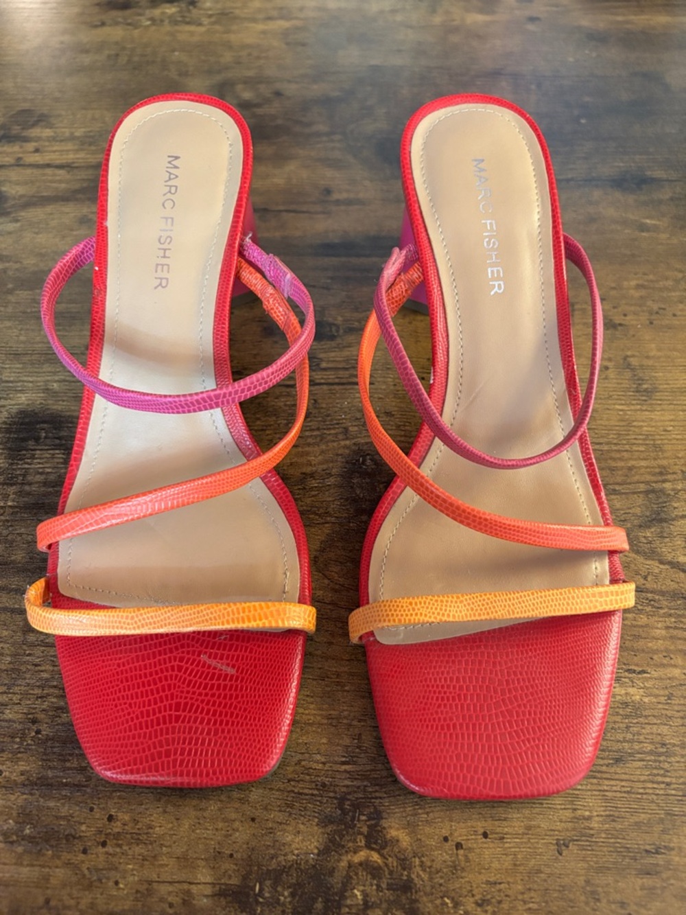 Marc Fisher Aliana2 Strappy Leather Sandal 2.5 inch Heel 6.5 M